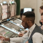 Интерфейс игровых автоматов RamenBet Casino с каталогом слотов